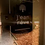 J Ean Reve